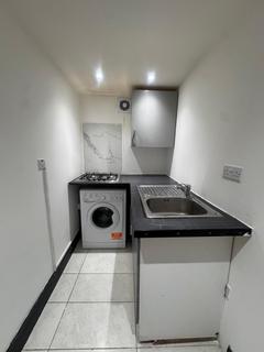 Terraced house to rent, Uxbridge Road, Hayes, Middlesex, UB4