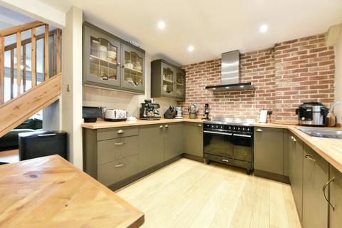 3 bedroom detached house for sale, Locking Gate Rise, Oldham, OL4