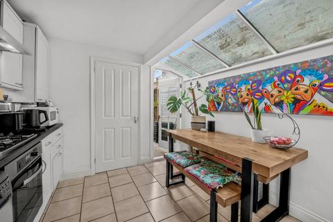 2 bedroom terraced house for sale, Derby Road, East Sheen, London
