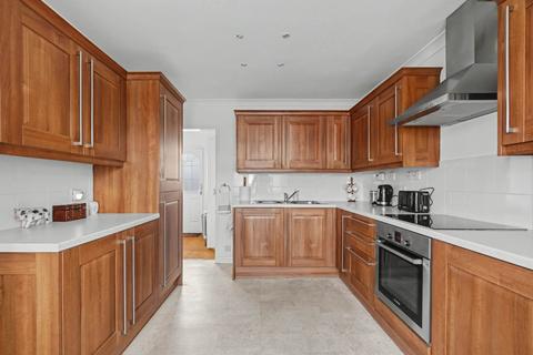 3 bedroom semi-detached house for sale, Pine Road, Strood