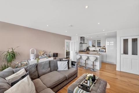 undefined, Ormonde Court, 364 Upper Richmond Road, London