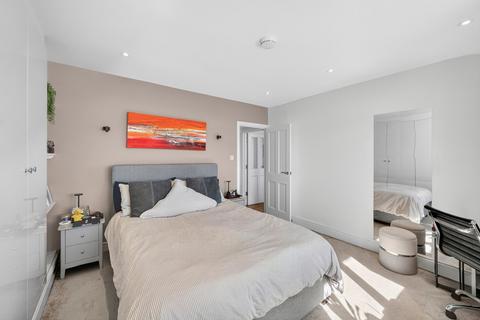 undefined, Ormonde Court, 364 Upper Richmond Road, London