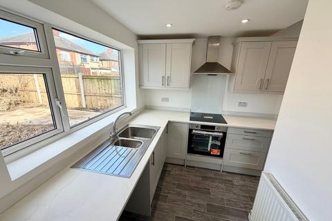 3 bedroom semi-detached house to rent, Belvedere Road, Stockton-on-tees TS17
