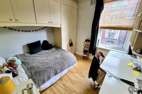 undefined, Richmond Avenue, Leeds