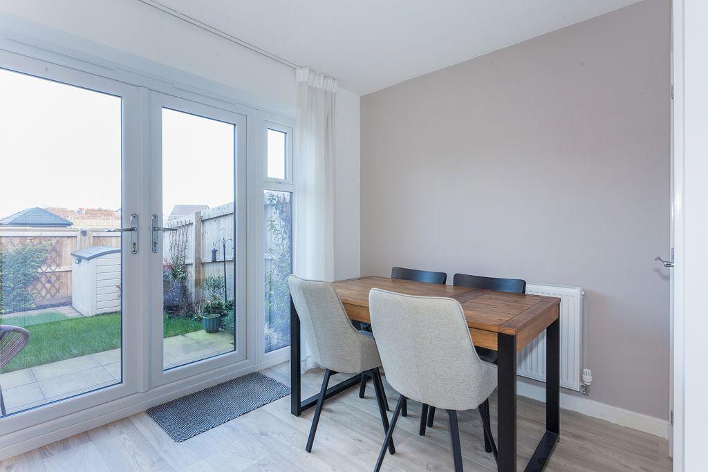 Dining kitchen
