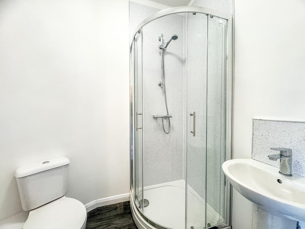 Shower/WC