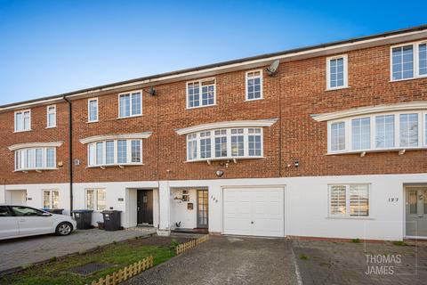 4 bedroom terraced house for sale, Hoppers Road, London, N21