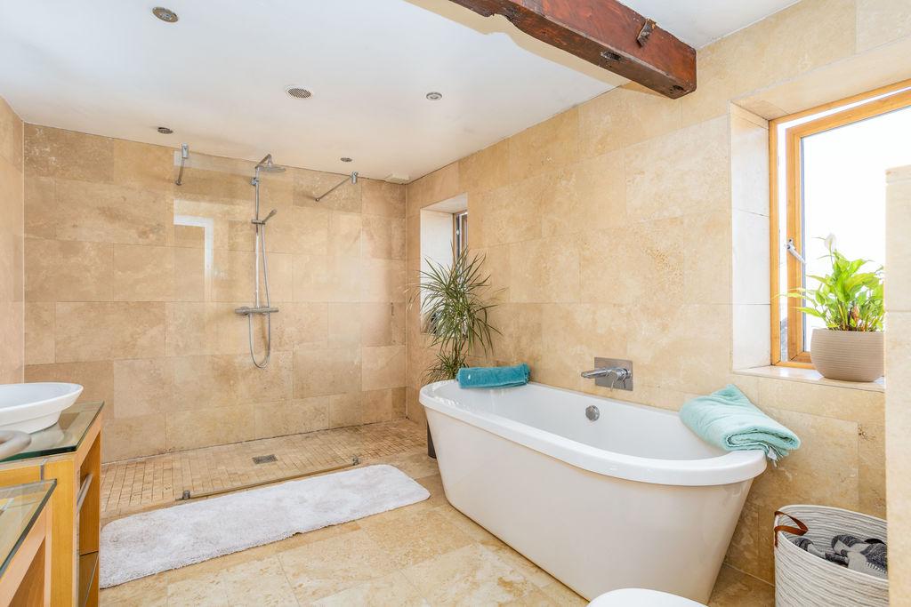 Ensuite