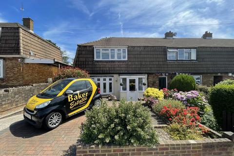 Avelon Road, Romford RM5