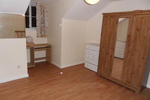 2 bedroom flat for sale, Headstone Road, Harrow