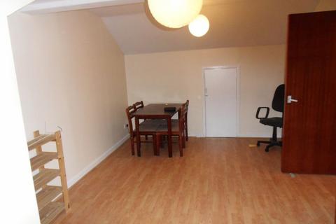 2 bedroom flat for sale, Headstone Road, Harrow