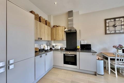 2 bedroom apartment for sale, Furlong Road, Bourne End SL8