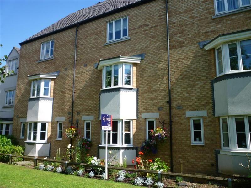 Spacious Four Double Bedroom Townhouse To Rent