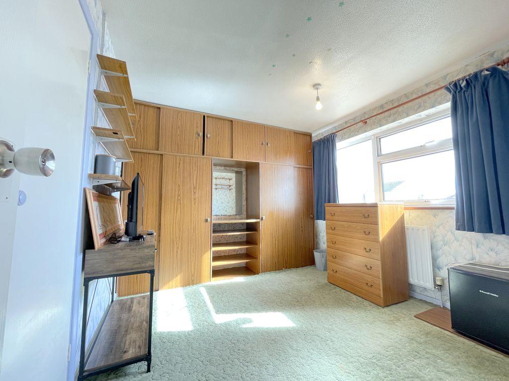 Pyefleet Close