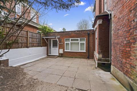 1 bedroom apartment to rent, 8 Upper Brighton Road, Surbiton, KT6 6JY