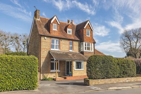 undefined, Montagu Road, Datchet SL3