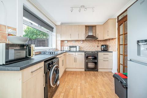 3 bedroom terraced house for sale, Falkland View, Kirkcaldy