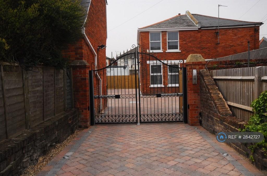 Secure, Private Gated Entrance.