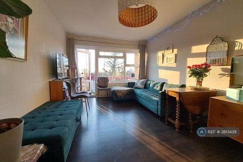 2 bedroom flat to rent, Palmeira House, Hove, BN3