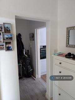 2 bedroom flat to rent, Cavendish Place, Eastbourne, BN21
