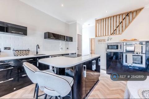 undefined, Ashgrove, Bradford, BD10