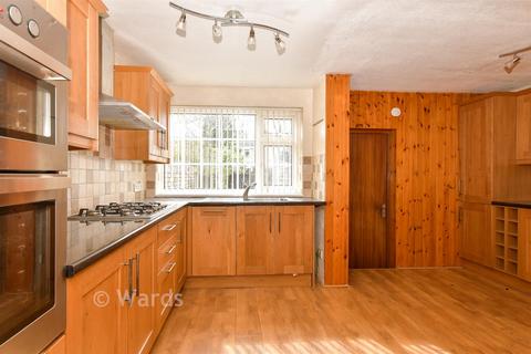 4 bedroom terraced house for sale, Burlington Gardens, Rainham, Gillingham, Kent