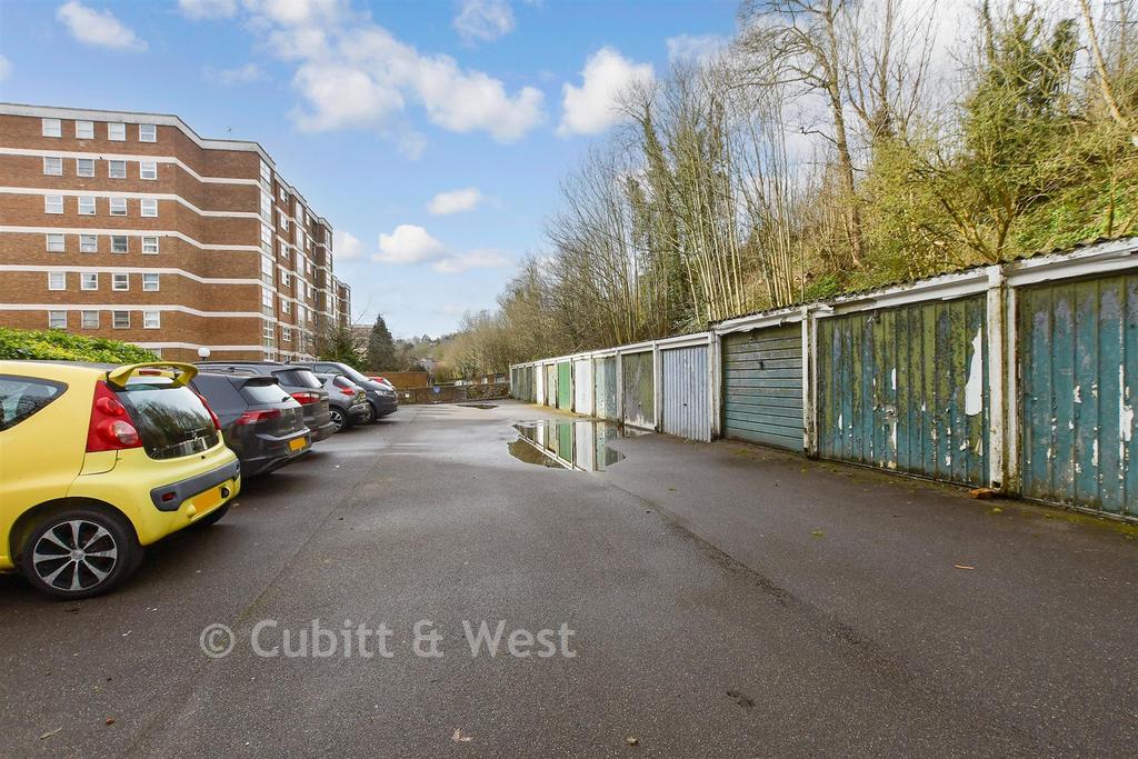 Driveway/Parking