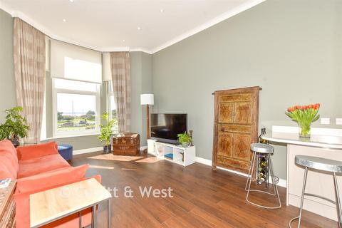 2 bedroom apartment for sale, Carlton Court, Southsea PO5