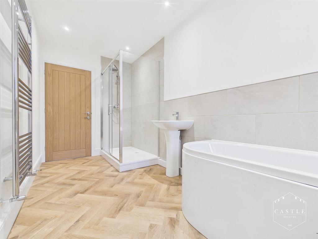 Family bathroom
