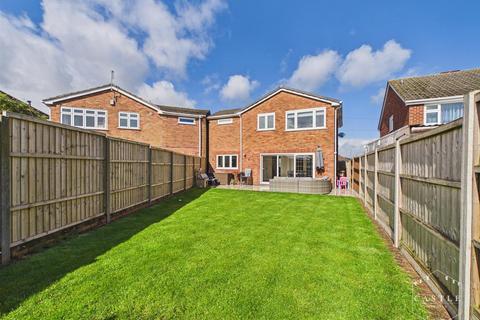 4 bedroom detached house for sale, Tilton Road, Burbage, Hinckley