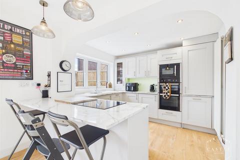 4 bedroom detached house for sale, Tilton Road, Burbage, Hinckley