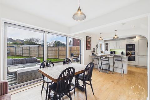 4 bedroom detached house for sale, Tilton Road, Burbage, Hinckley