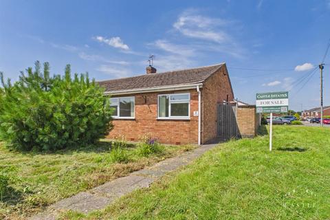 3 bedroom semi-detached bungalow for sale, Azalea Close, Burbage, Hinckley