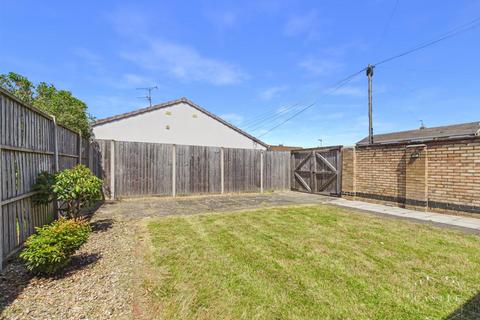 3 bedroom semi-detached bungalow for sale, Azalea Close, Burbage, Hinckley