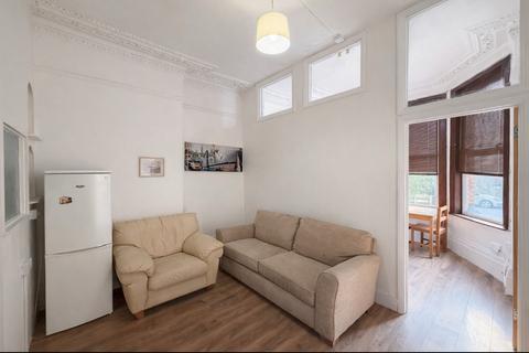 1 bedroom flat for sale, Mansfield Road, Ilford IG1