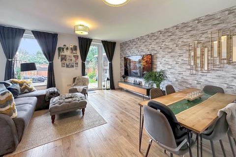 2 bedroom end of terrace house for sale, Limpsfield Road, South Croydon, Surrey, CR2 9BY