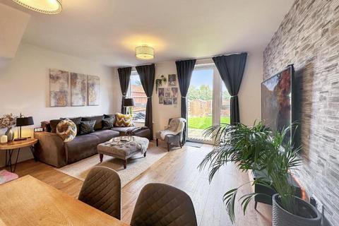 2 bedroom end of terrace house for sale, Limpsfield Road, South Croydon, Surrey, CR2 9BY