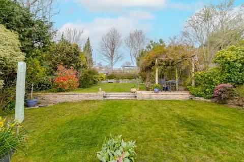 undefined, Farm Fields, Sanderstead, Surrey, CR2 0HQ