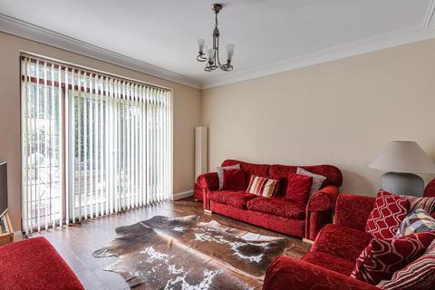 undefined, Arundel Avenue, South Croydon, Surrey, CR2 8BH