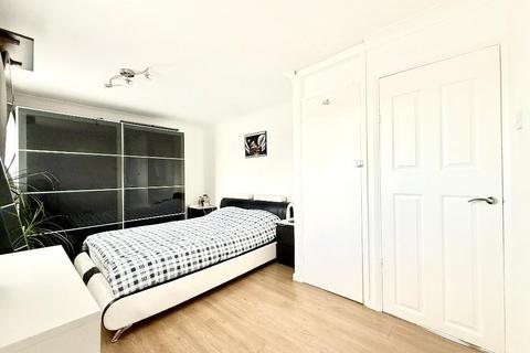 2 bedroom semi-detached house for sale, Muswell Close, Runfold, Luton, Bedfordshire, LU3 2HP