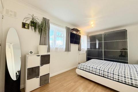2 bedroom semi-detached house for sale, Muswell Close, Runfold, Luton, Bedfordshire, LU3 2HP