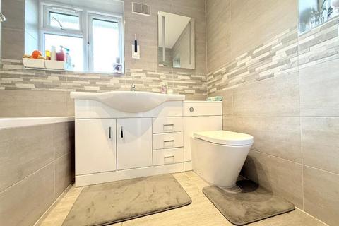 2 bedroom semi-detached house for sale, Muswell Close, Runfold, Luton, Bedfordshire, LU3 2HP