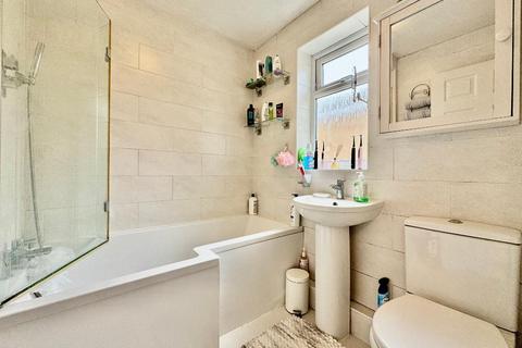 3 bedroom detached bungalow for sale, Devon Road, St Annes, Luton, Bedfordshire, LU2 0RU