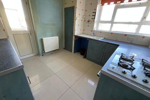 2 bedroom flat for sale, Barking IG11