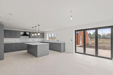 4 bedroom detached house for sale, Hall Road, Outwell, Wisbech, Norfolk, PE14 8PE