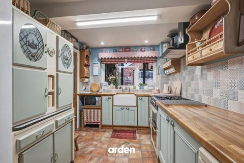 undefined, Barley Mow Lane, Catshill, B61