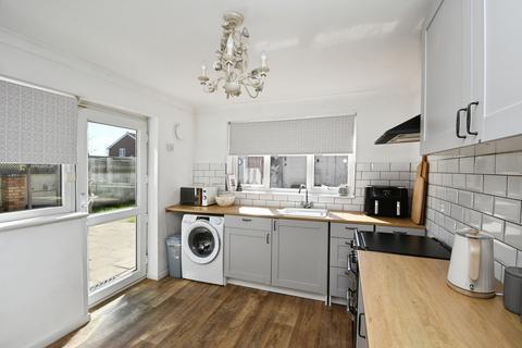 3 bedroom semi-detached house for sale, Dore Avenue, North Hykeham, Lincoln, LN6
