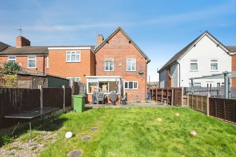 3 bedroom end of terrace house for sale, Oak Street, Dudley, DY2
