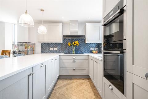 3 bedroom end of terrace house for sale, Little Dippers, Pulborough, West Sussex, RH20