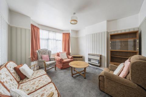 undefined, Douglas Crescent, Dunstable LU5